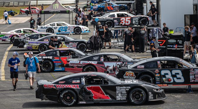 Featured Image for Layne Riggs, Caden Kvapil earn victories in mid-week showdown at Caraway Speedway